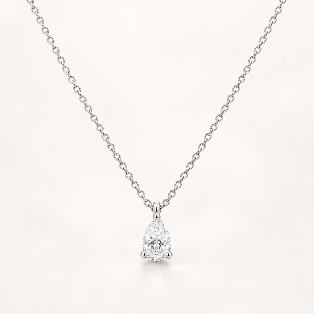Collana con diamante taglio goccia 0.30ct in oro bianco 18k