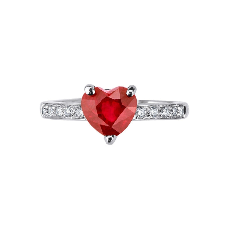 Anello Love in oro bianco 18k con Rubino a cuore e diamanti ai lati
