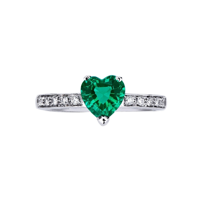 Anello Heart in oro bianco 18k con smeraldo a cuore e diamanti.